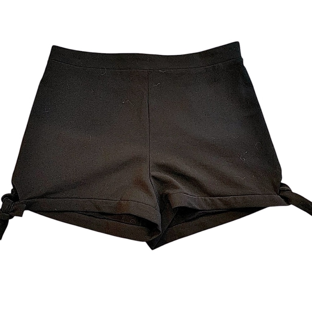Mimi & Dottie shorts with side ties Size M